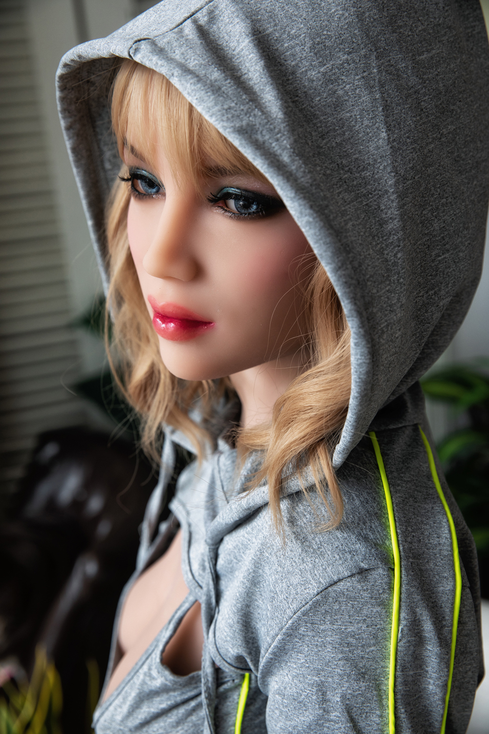 Where Are In-Stock Sex Dolls Shipped From? USA vs Overseas